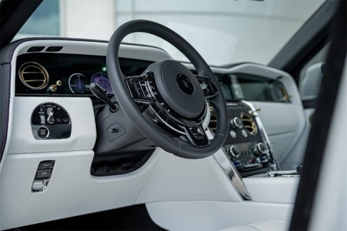 New 2025 Rolls-Royce Cullinan image 17