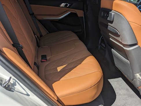 Used 2023 BMW X5 xDrive40i w/ Executive Package image 28