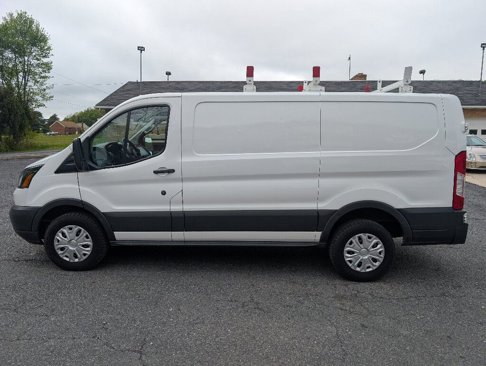Used 2017 Ford Transit 250 130 Low Roof image 6