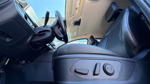 Used 2024 Kia Sportage EX image 11