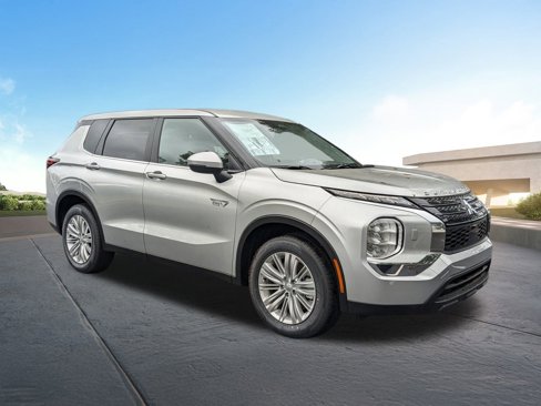 New 2025 Mitsubishi Outlander ES image 1