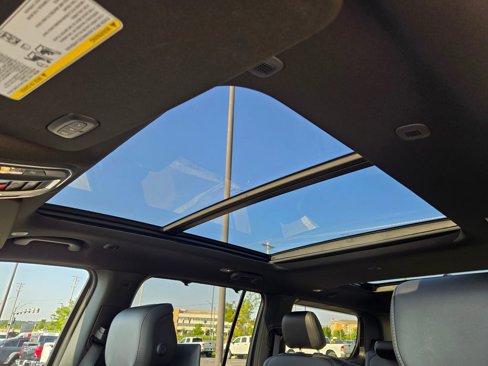 New 2025 Jeep Wagoneer Series III image 24