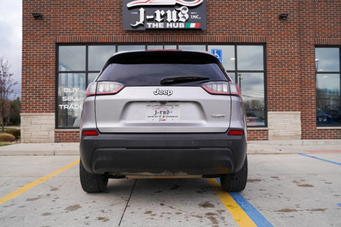 Used 2020 Jeep Cherokee Latitude Plus image 5