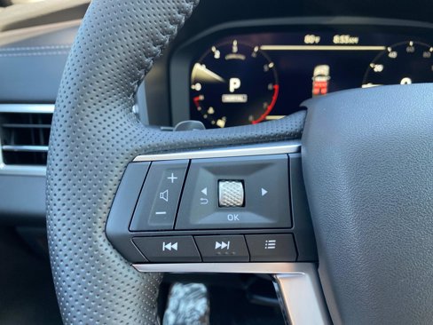 New 2025 Mitsubishi Outlander SE image 16