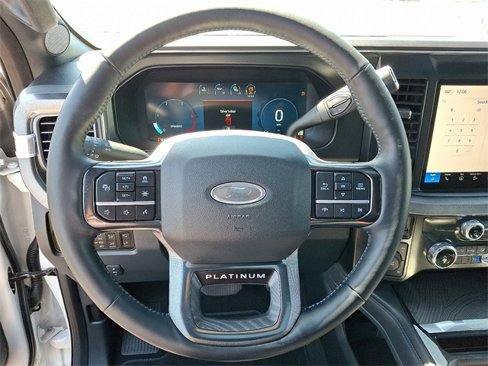 Certified 2025 Ford F250 Platinum image 15
