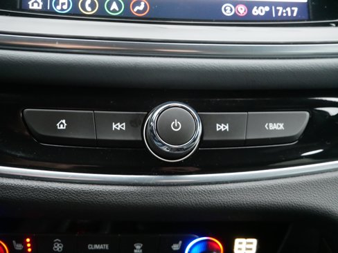 Used 2022 Buick Enclave Premium image 21