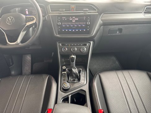 Used 2024 Volkswagen Tiguan Wolfsburg Edition image 9