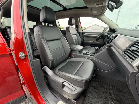 Used 2021 Volkswagen Atlas SE w/ Panoramic Sunroof Package image 14
