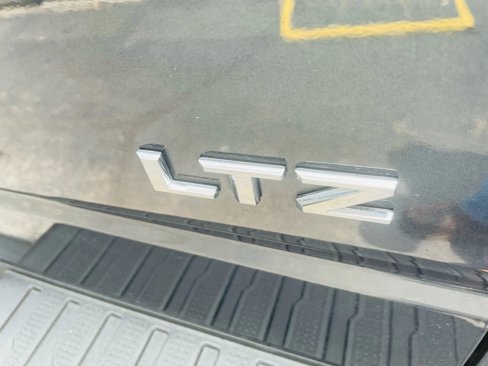 Used 2019 Chevrolet Silverado 1500 LTZ w/ LTZ Texas Edition image 14