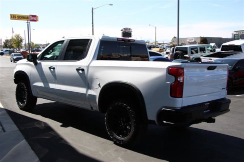 Used 2022 Chevrolet Silverado 1500 ZR2 image 3