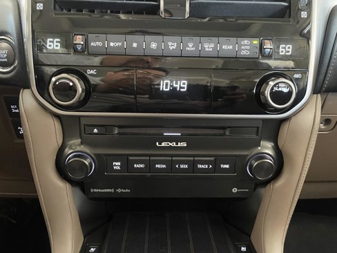 Used 2022 Lexus GX 460 Premium image 16