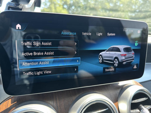 Used 2020 Mercedes-Benz GLC 300 4MATIC image 39