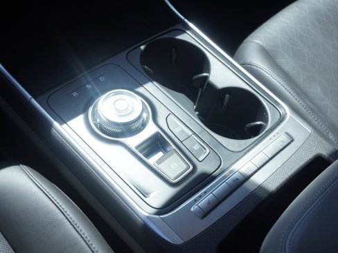 Used 2025 Kia Carnival LXS image 20