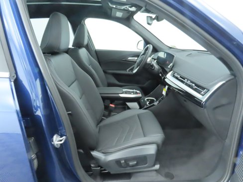 Used 2025 BMW X1 xDrive28i w/ Technology Package image 22