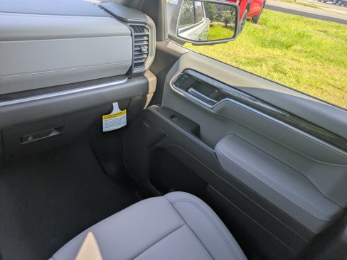 New 2026 Chevrolet Silverado 1500 LTZ w/ LTZ Premium Package image 18