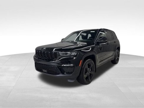 New 2025 Jeep Grand Cherokee Limited w/ Black Appearance Package image 2
