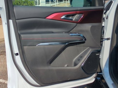 New 2026 Chevrolet Traverse RS w/ LPO, Floor Liner Package image 23