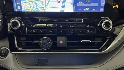 Certified 2022 Toyota Highlander Platinum image 31