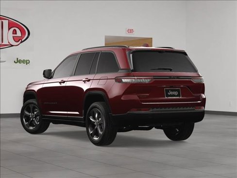 New 2025 Jeep Grand Cherokee Limited image 4