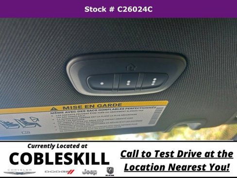 New 2026 Chrysler Pacifica Select image 30
