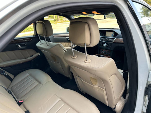 Used 2011 Mercedes-Benz E 550 Sedan image 24