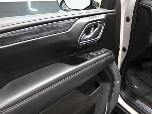 Used 2023 GMC Yukon SLT image 6