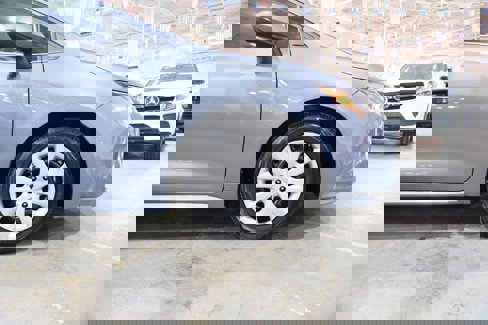 Used 2025 Toyota Corolla LE w/ Convenience Package image 14