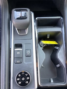 Used 2022 Nissan Pathfinder SV image 17