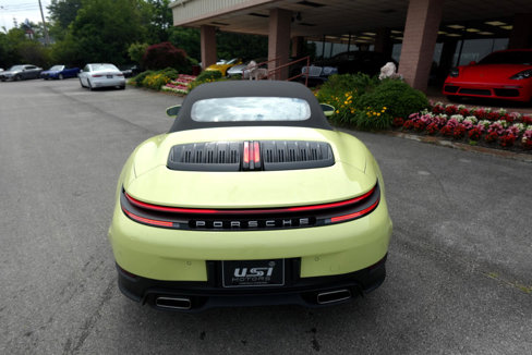 Used 2025 Porsche 911 Carrera image 3