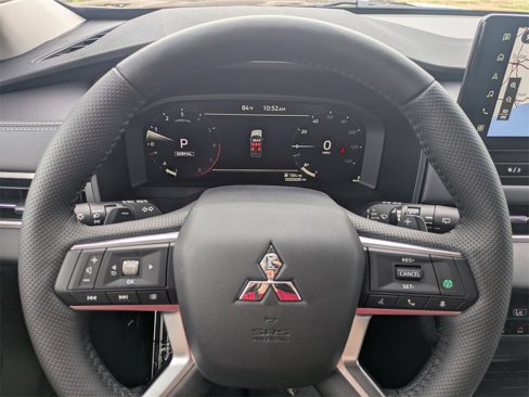 New 2025 Mitsubishi Outlander SEL image 32