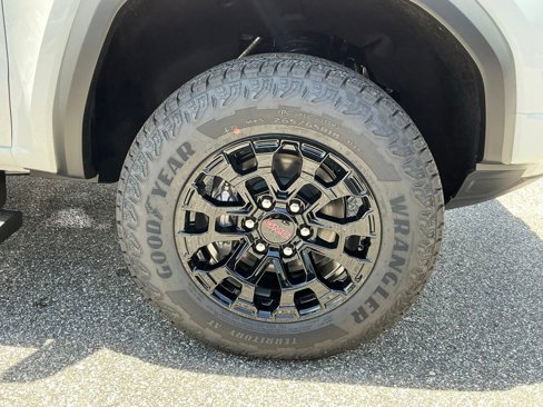 New 2026 GMC Canyon Elevation image 5