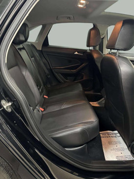 Used 2020 Volkswagen Jetta R-Line image 8