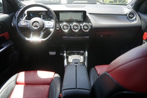 Used 2021 Mercedes-Benz GLA 35 AMG 4MATIC image 16