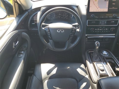 Used 2024 INFINITI QX80 Luxe image 32