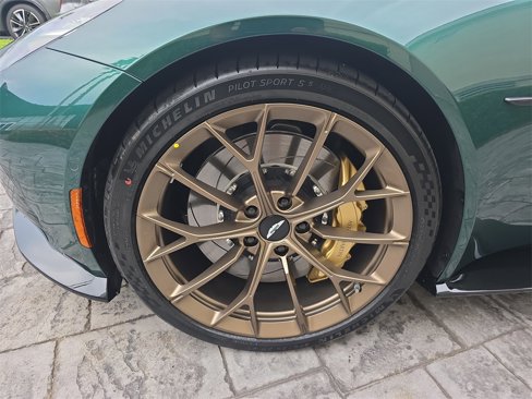New 2026 Aston Martin V8 Vantage Coupe image 3