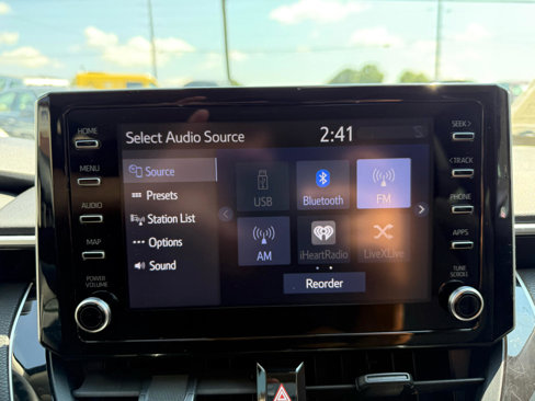 Used 2020 Toyota Corolla LE image 13