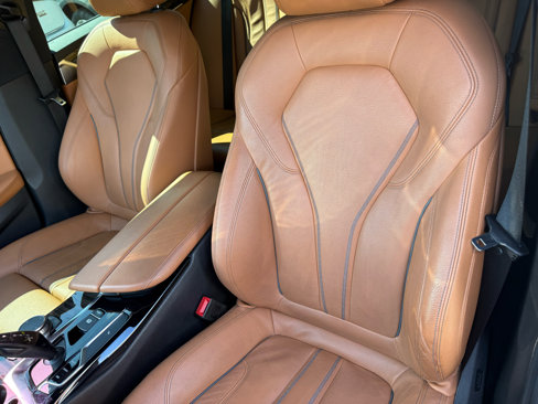 Used 2018 BMW 540i w/ Premium Package image 6