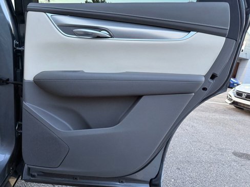 Used 2020 Cadillac XT5 Premium Luxury image 35