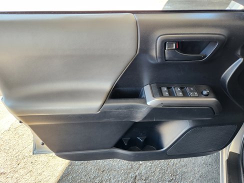 Used 2021 Toyota Tacoma SR5 image 10