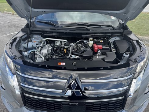 New 2025 Mitsubishi Outlander SEL image 36