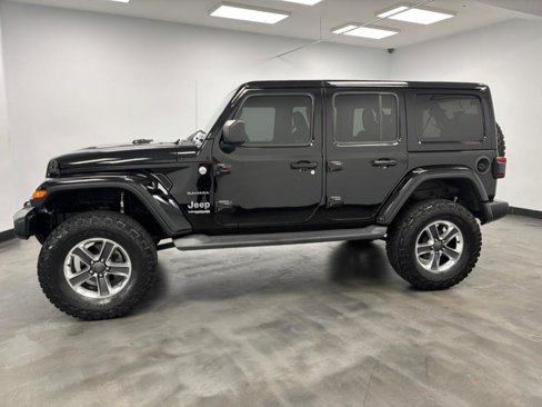 Used 2018 Jeep Wrangler Unlimited Sahara image 6