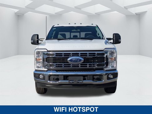 New 2025 Ford F350 XL w/ XL Chrome Package image 9