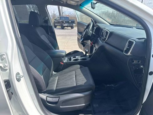 Used 2019 Kia Sportage LX image 20