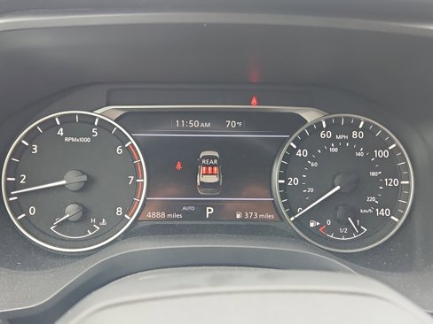 Used 2025 Nissan Rogue S image 19