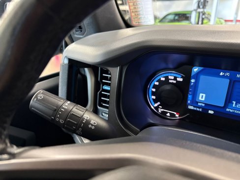 Used 2023 Ford Bronco Black Diamond image 95