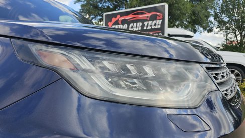 Used 2018 Land Rover Discovery HSE image 13