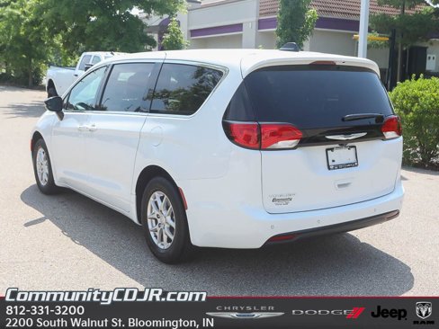 New 2025 Chrysler Voyager LX image 5
