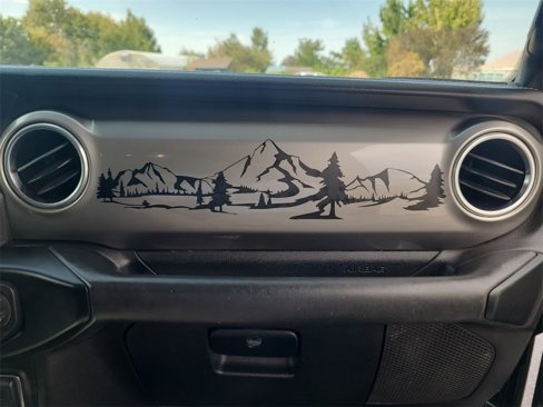 Used 2020 Jeep Wrangler Unlimited Sahara image 16