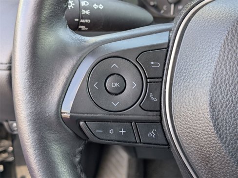 Used 2024 Toyota Corolla Cross LE image 18