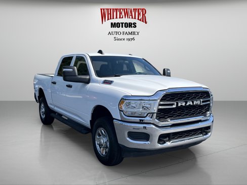 Used 2023 RAM 2500 Tradesman w/ Chrome Appearance Group image 7